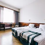 Comfort 3* 皮埃塔尔萨里